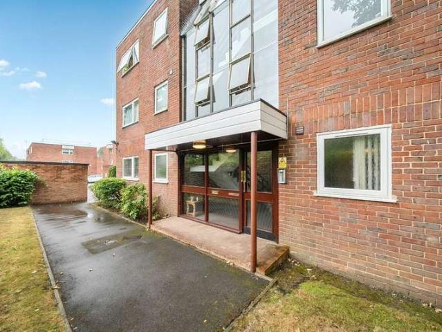 Flat for sale in London Borough of Bromley, Greater London