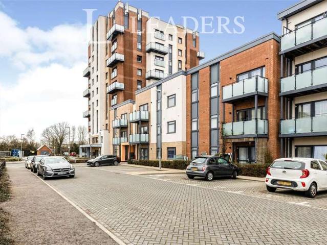 Flat for sale in Rowner, Gosport