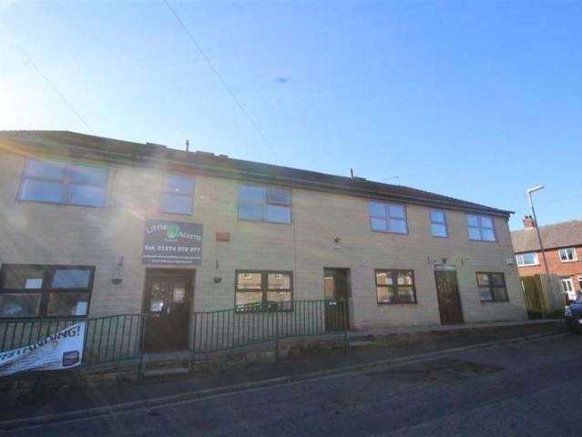 Flat for rent in Cleckheaton