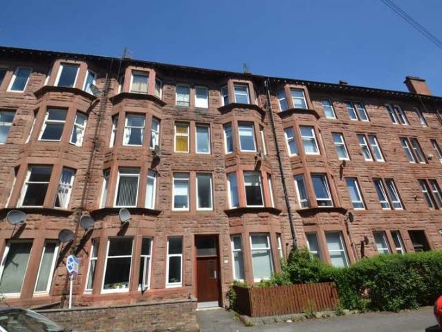 Flat for sale in Battlefield, Scotland