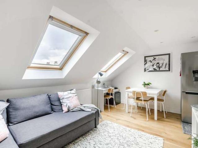 Flat for sale in East Dulwich, East Dulwich