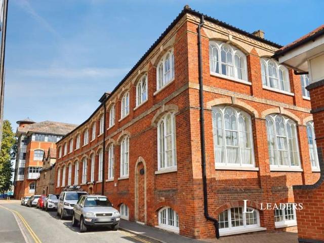 Flat for sale in New Catton, East Bank
