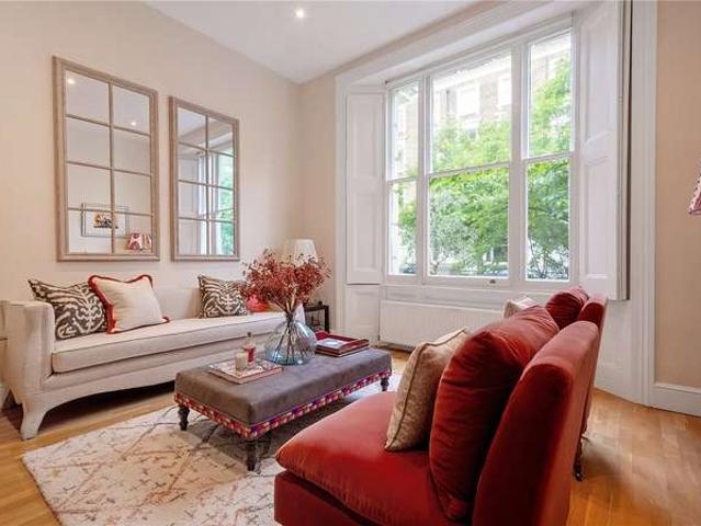 Flat for sale in Kensal Town, Bayswater