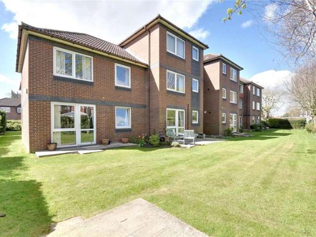 Flat for sale in Northallerton, North Yorkshire