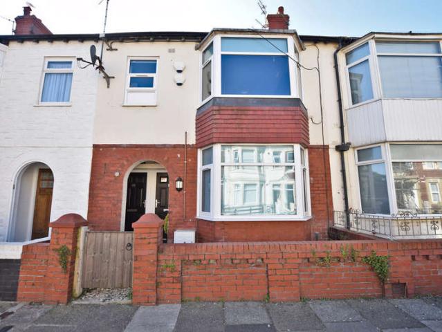 Flat for rent in Blackpool, Isle Of Man