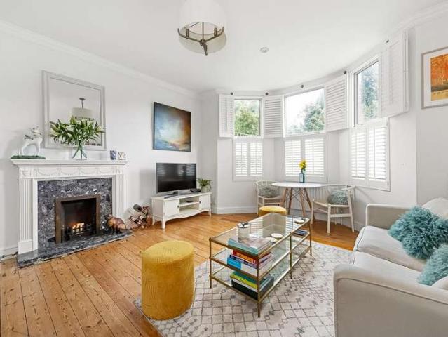 Flat for sale in Upper Sydenham, Greater London
