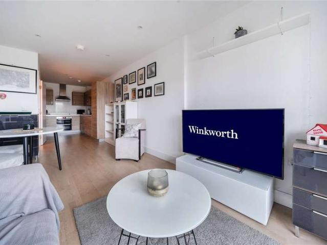 Flat for sale in Ratcliffe, Limehouse