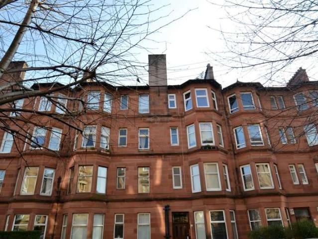 Flat for sale in Battlefield, Scotland