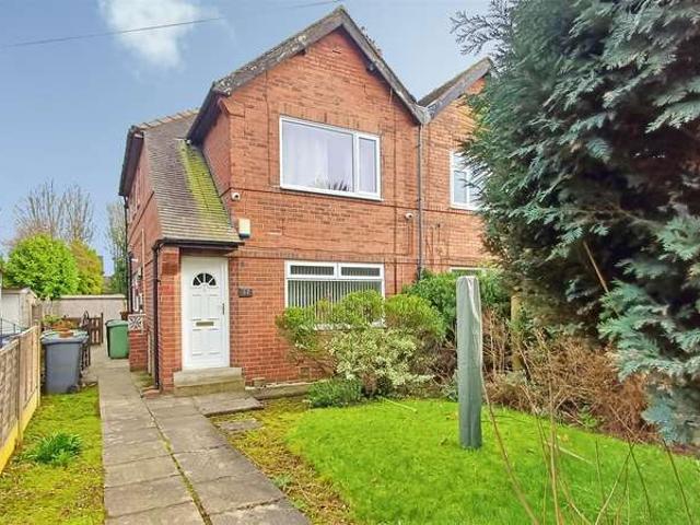 Flat for sale in Austhorpe, West Yorkshire