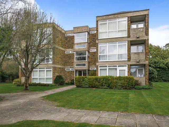 Flat for sale in Daws Hill, Cressex