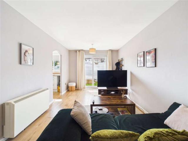 Flat for sale in Feckenham, City Of Bristol