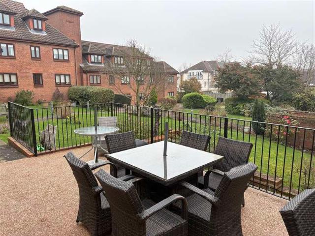 Flat for sale in Epping, Essex