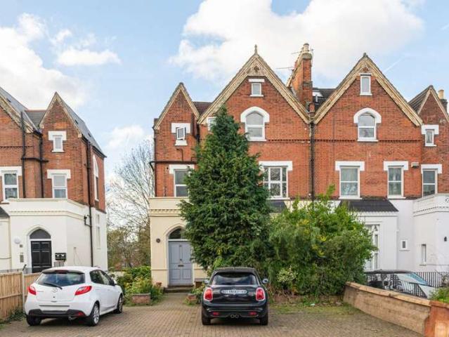 Flat for sale in Dulwich, Forest Hill