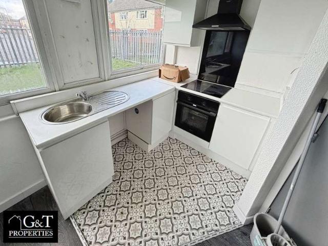Flat for rent in Tipton, West Midlands