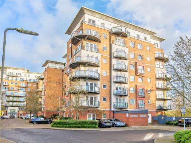 Flat for sale in Priest Down, Hampshire