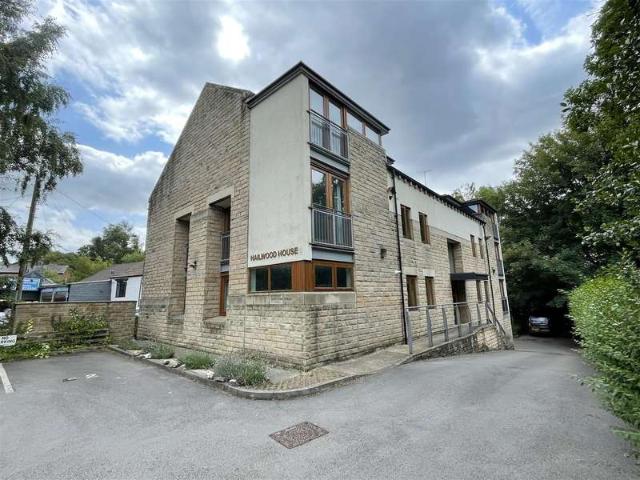 Flat for rent in Bollington Cross, Bollington