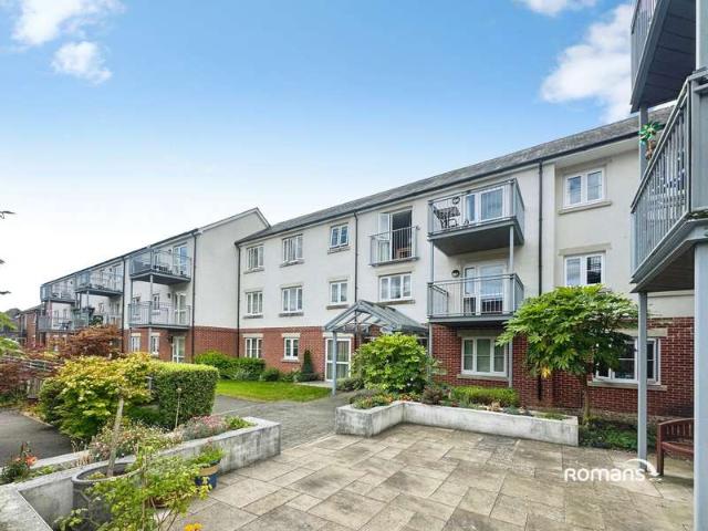 Flat for sale in Priest Down, Hampshire