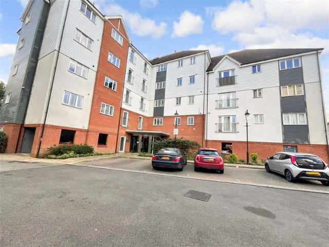 Flat for sale in Barracks, The Bridge