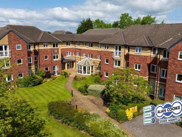 Flat for sale in Primley Park, Alwoodley