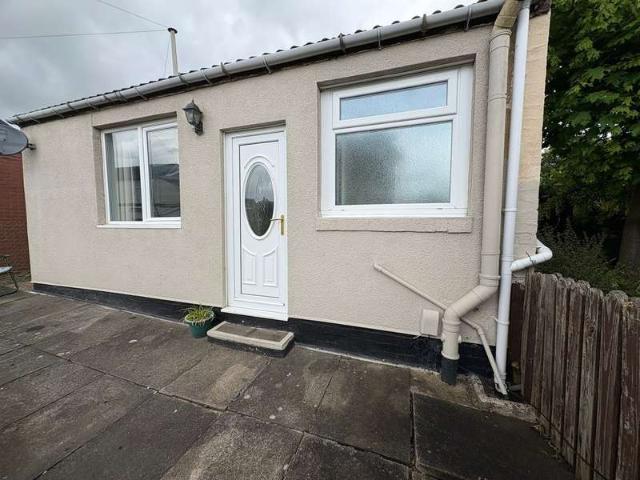 Flat for rent in Aston cum Aughton, Swallownest