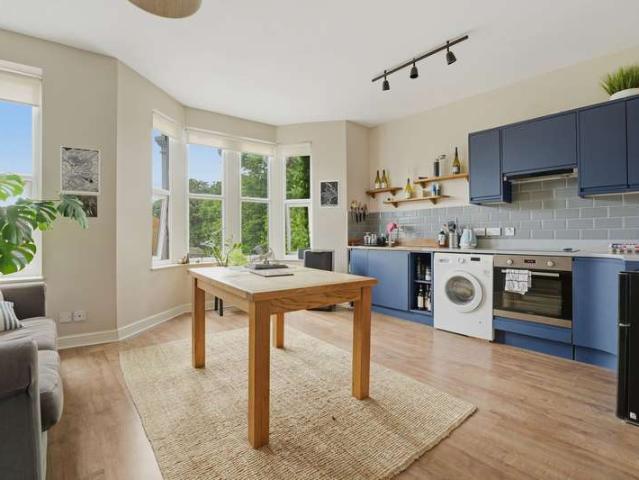 Flat for sale in Feckenham, City Of Bristol