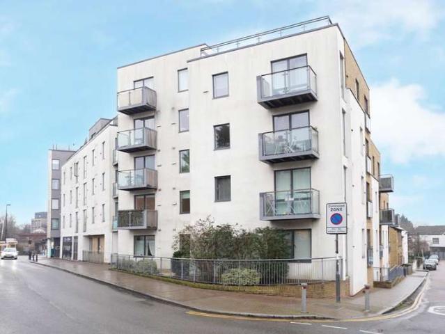 Flat for sale in London Borough of Lewisham, Greater London