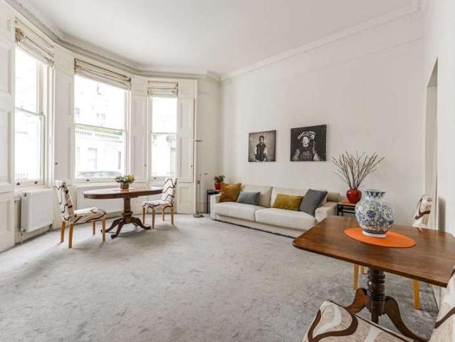Flat for sale in South Kensington, Brompton
