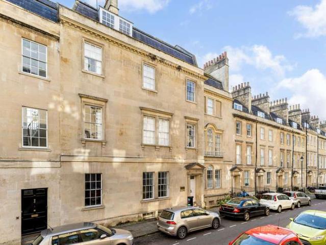 Flat for sale in Walcot, Bath
