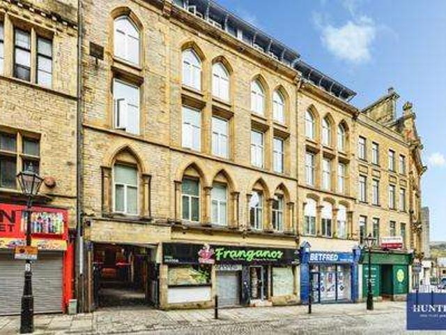 Flat for sale in Woolshops, Calderdale