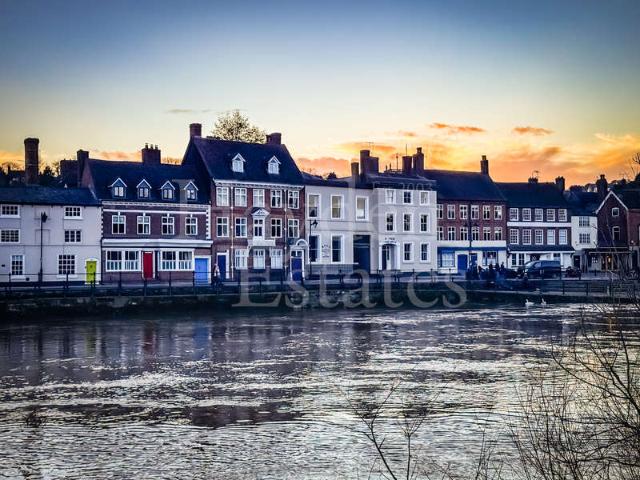 Flat for sale in Catchems End, Wyre Forest