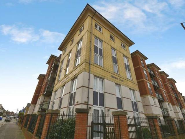 Flat for rent in Cliftonville West, Acol