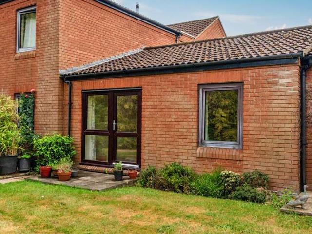 Flat for sale in Fairfield, Fole