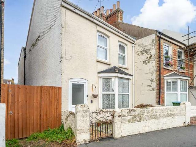 Flat for sale in Clapham, West Sussex