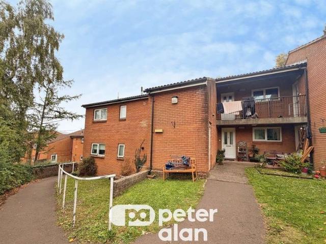 Flat for sale in Bassaleg, Newport