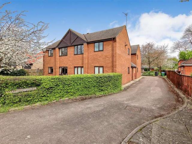 Flat for sale in Chesterton, Arbury