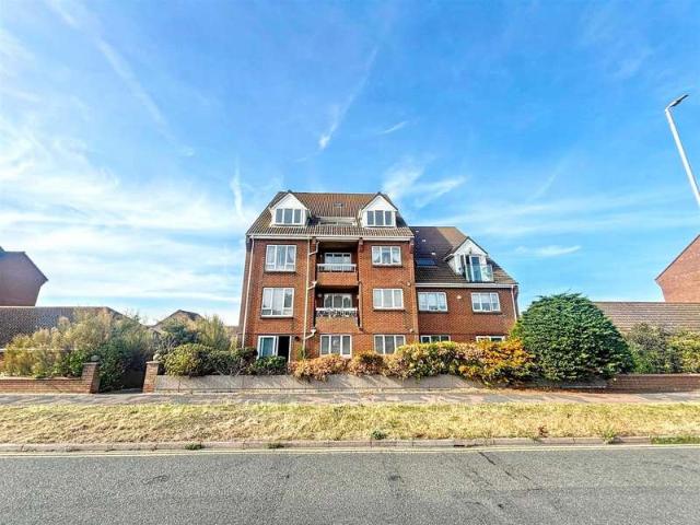 Flat for sale in St Anthony's Hill, Eastbourne