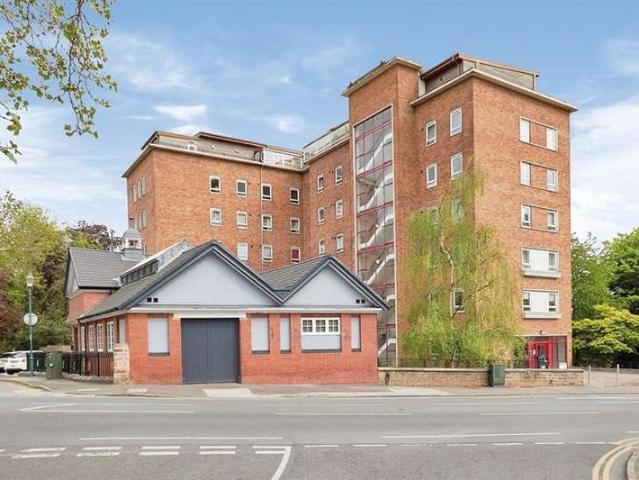 Flat for sale in Haddon, East Midlands