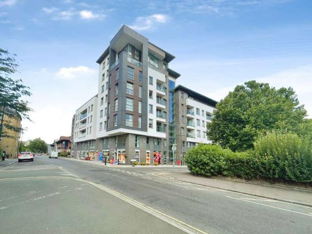 Flat for sale in St Mary's, City Of Southampton