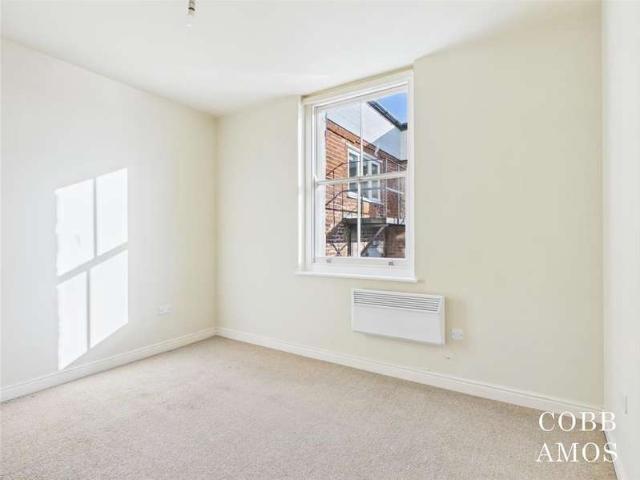 Flat for sale in Sandpits