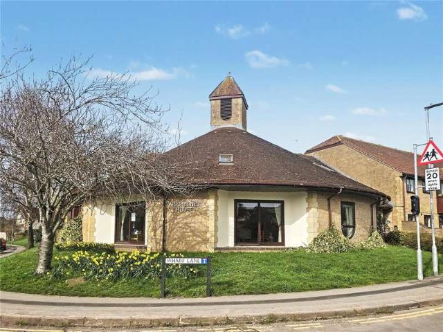 Flat for sale in Ilminster, Somerset