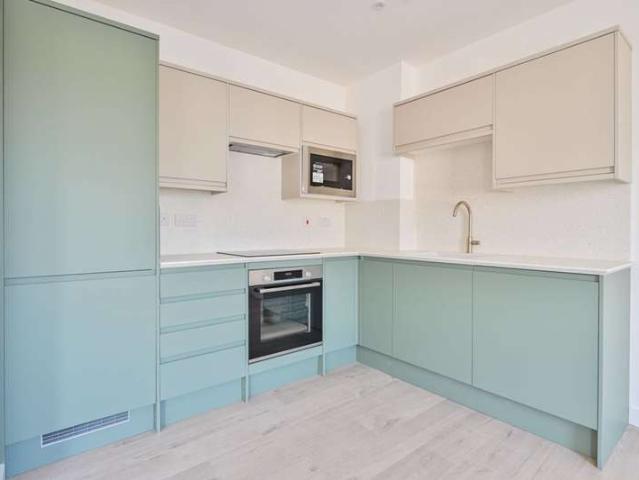 Flat for sale in Deptford, Deptford