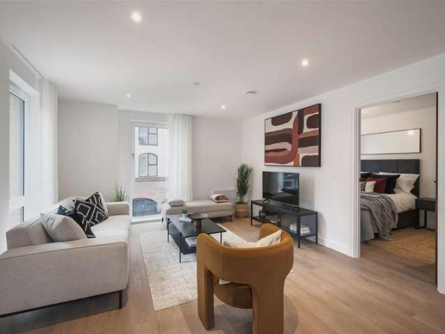 Flat for rent in East Twerton, Dulcote