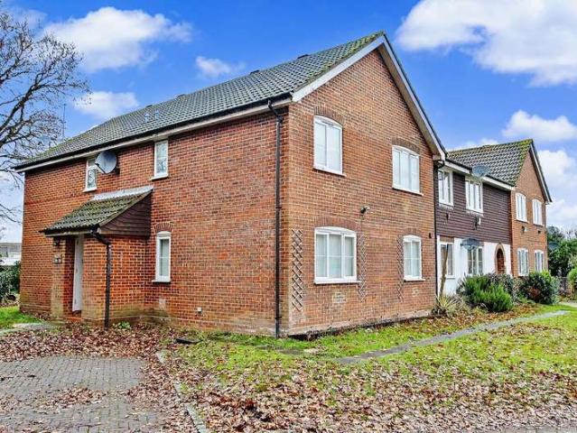 Flat for sale in Bisley, Surrey Heath