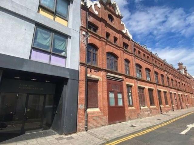 Flat for sale in Round Hill, Brighton & Hove