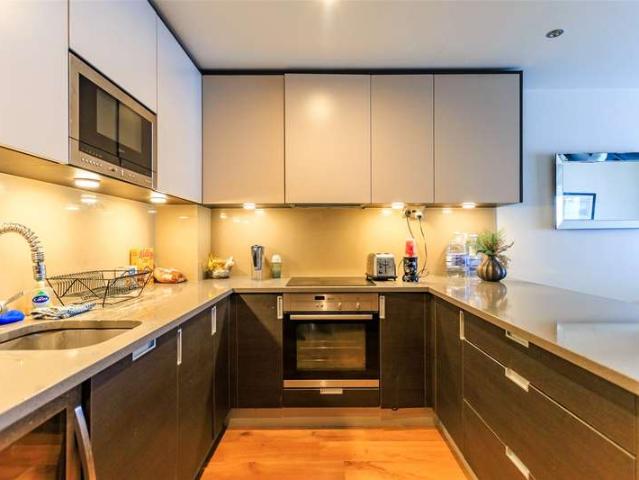 Flat for sale in Colindale, Greater London