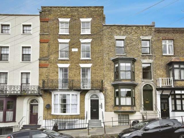 Flat for rent in Margate Old Town, Acol