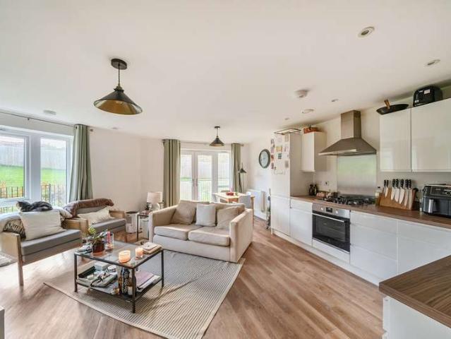Flat for sale in Fox Hill, Dulcote