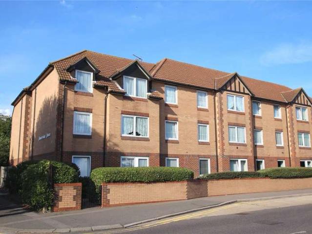 Flat for sale in North Shoebury, Alton Barnes
