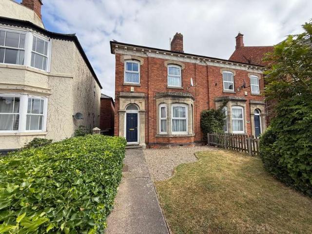 Flat for rent in Brentingby, Leicestershire