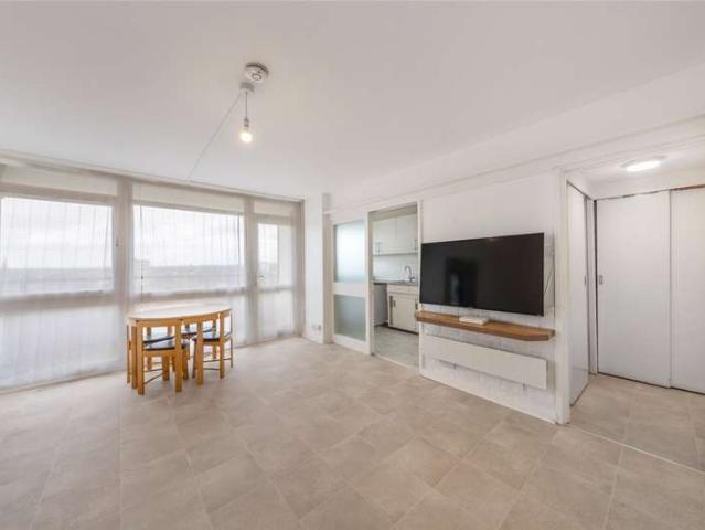 Flat for sale in St. John's Wood, Greater London